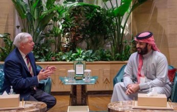 ولي العهد السعودي يبحث مع السيناتور ليندسي غراهام التطورات الإقليمية والدولية