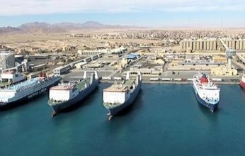 تعليق الملاحة بميناء نويبع البحري واستمرار الإغلاق لسوء الطقس