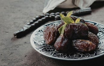 لماذا نبدأ الإفطار بالتمر؟.. 8 فوائد صحية مذهلة للصائم في شهر رمضان