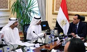 مدبولي يتابع تطورات مشروع "رأس الحكمة" بالساحل الشمالي بحضور قيادات مصرية وإماراتية