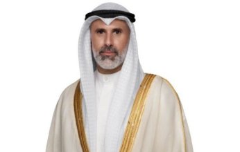 وزير الخارجية الكويتي يبحث مع نظيرته البريطانية التصعيد العسكري بالمنطقة