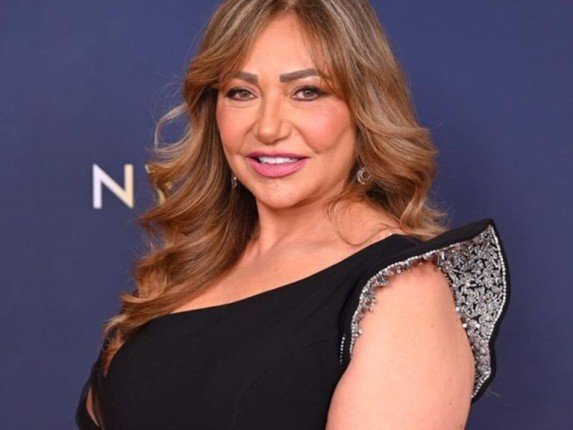 ليلى علوي توجه رسالة دعم ومساندة للفنانة الكويتية حياة الفهد ليلى علوي توجه رسالة دعم ومساندة للفنانة الكويتية حياة الفهد