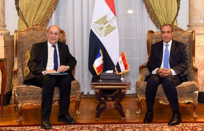 وزير الخارجية المصري يؤكد موقف بلاده الراسخ والداعم لسيادة لبنان وزير الخارجية المصري يؤكد موقف بلاده الراسخ والداعم لسيادة لبنان