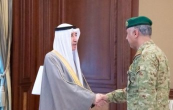 الكويت.. رئيس الحرس الوطني يستقبل المهنئين بحلول شهر رمضان المبارك