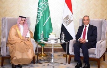وزيرا خارجية مصر والسعودية يؤكدان أهمية احتواء التوتر بالمنطقة وتنفيذ استحقاقات المرحلة الثانية من خطة ترامب