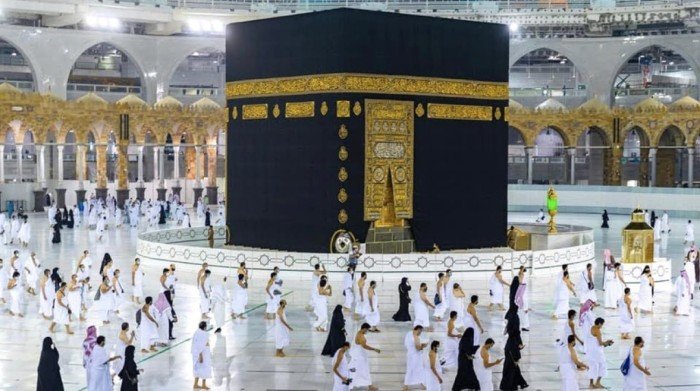 الحج والعمرة السعودية تصدر «دليل العمرة والزيارة» بـ 16 لغة الحج والعمرة السعودية تصدر «دليل العمرة والزيارة» بـ 16 لغة