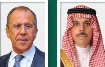 السعودية وروسيا تبحثان سبل تعزيز العلاقات الثنائية بين البلدين