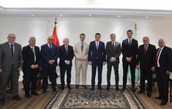 وزير الزراعة يبحث مع "باير" العالمية التعاون في البحوث التطبيقية وحماية المحاصيل