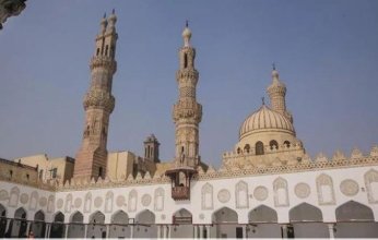 بث مباشر.. صلاة العشاء والتراويح من الجامع الأزهر في خامس ليلة من رمضان