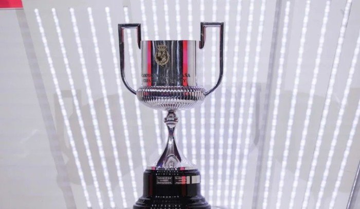 الاتحاد الإسباني يعلن موعد قرعة ونظام نصف نهائي كأس الملك 2026 الاتحاد الإسباني يعلن موعد قرعة ونظام نصف نهائي كأس الملك 2026