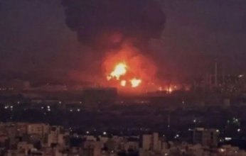 اندلاع حريق هائل قرب مواقع ‌عسكرية واستراتيجية في إيران