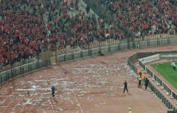 أول قرار لـ"كاف" بعد أحداث مباراة الأهلي المصري والجيش الملكي المغربي