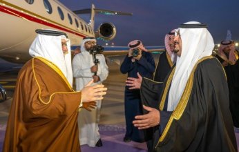 ولي عهد البحرين يصل إلى السعودية