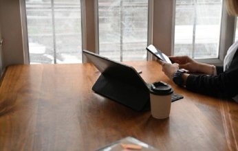 خبراء يحذرون من «الإرهاق الرقمي».. إنهاك نفسي وتبلد عاطفي بسبب الاستخدام المفرط للأجهزة
