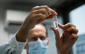 روسيا تطور لقاح إنفلونزا مبتكر قابل للتعديل وفق السلالة باستخدام تقنية mRNA