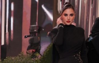 الأسود عنوان أناقتها… درة تخطف الأنظار بإطلالات لافتة وتكشف سر اختيارها