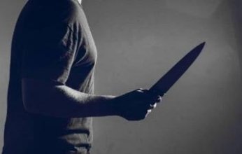 "مأساة في مصر الجديدة: طالب في الـ21 يقتل أمام جامعته بسبب خلاف على حب فتاة"
