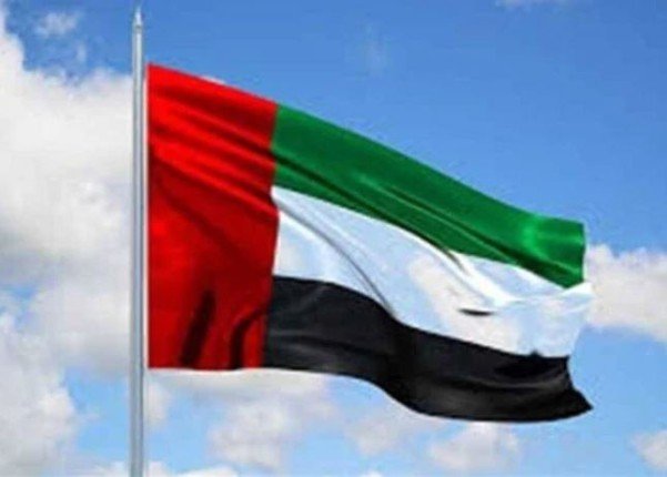 الدفاعات الجوية الإماراتية تعاملت مع 16 صاروخا و42 مسيرة الدفاعات الجوية الإماراتية تعاملت مع 16 صاروخا و42 مسيرة