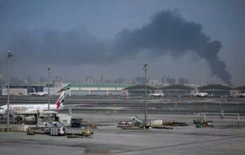 اندلاع حريق بمطار أبوظبي القديم نتيجة سقوط شظايا