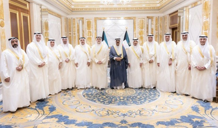 أمير الكويت يستقبل رؤساء البعثات الدبلوماسية الجدد لأداء اليمين القانونية أمير الكويت يستقبل رؤساء البعثات الدبلوماسية الجدد لأداء اليمين القانونية