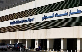 العراق يبدأ إجلاء مواطنيه العالقين عبر رحلات جوية وممرات برية من الهند ومصر والخليج