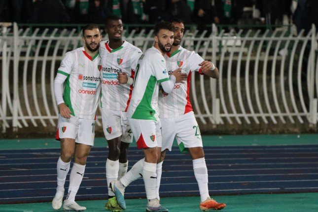 بث مباشر.. شاهد مباراة أتليتيك بارادو ومولودية الجزائر في الدوري الجزائري بث مباشر.. شاهد مباراة أتليتيك بارادو ومولودية الجزائر في الدوري الجزائري