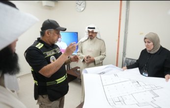 رئيس وزراء الكويت يتفقّد أحد ملاجئ منظومة الطوارئ ومقار الإيواء في البلاد