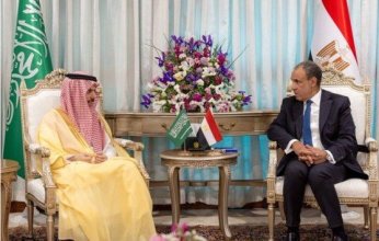 وزير الخارجية المصري يبحث مع نظيره السعودي جهود التهدئة الإقليمية