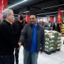 وسط القصف.. الرئيس الإيراني يظهر في جولة داخل أسواق طهران (فيديو) 1 khaligyoun29385