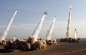 تصاعد الضربات الصاروخية يثير تساؤلات حول استهداف دول الخليج ودلالاته الإقليمية