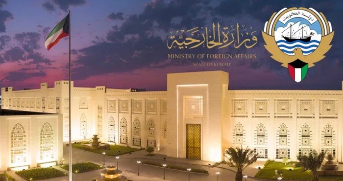 الكويت تعزي الإمارات باستشهاد أحد المتعاقدين في قواتها المسلحة أثناء مهمة روتينية بالبحرين الكويت تعزي الإمارات باستشهاد أحد المتعاقدين في قواتها المسلحة أثناء مهمة روتينية بالبحرين