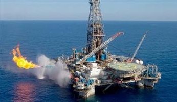 وزارة البترول تعلن بدء إنرجي حملة حفر بئرين استكشافيين للغاز لتعزيز الإنتاج
