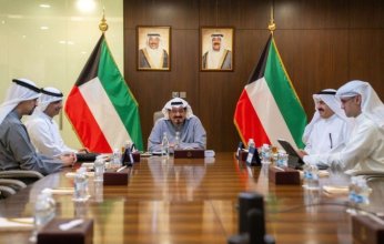 رئيس الوزراء الكويتي يترأس اجتماعا لمناقشة آخرالتطورات الاقتصادية وانعكاساتها خلال الأزمة الراهنة