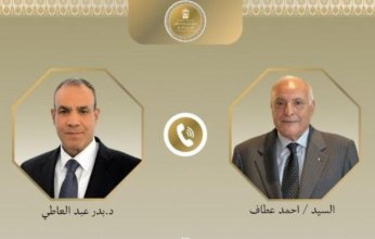 مصر و الجزائر تبحثان العلاقات الثنائية وجهود خفض التصعيد