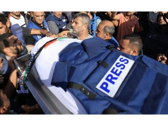 261 شهيدا من الصحفيين الفلسطينيين منذ بدء العدوان الإسرائيلي على غزة 261 شهيدا من الصحفيين الفلسطينيين منذ بدء العدوان الإسرائيلي على غزة