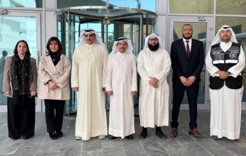 مديرة جامعة الكويت تتفقد مبنى علوم البحار في الفنطاس