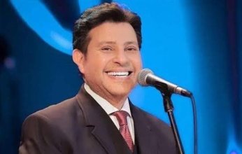 آخر تطورات الحالة الصحية للفنان هاني شاكر عقب إجرائه جراحة في القولون