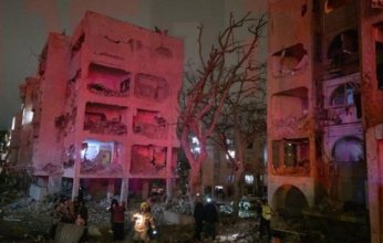 قصف إيراني على عراد يوقع عشرات الجرحى وانهيار مبانٍ جنوب إسرائيل