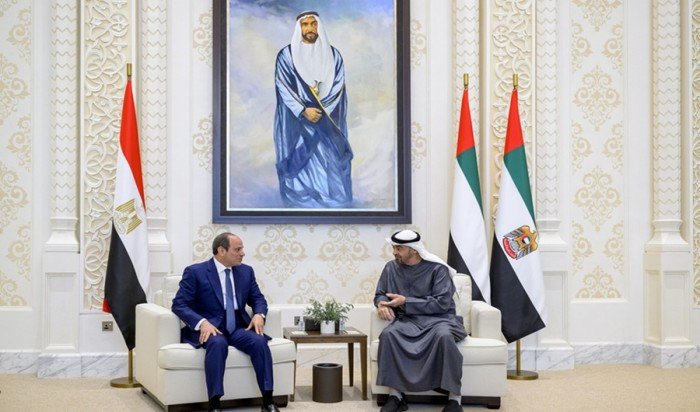 مصر.. الرئيس السيسي يزور الإمارات ويجدد إدانة بلاده للاعتداءات الإيرانية السافرة مصر.. الرئيس السيسي يزور الإمارات ويجدد إدانة بلاده للاعتداءات الإيرانية السافرة