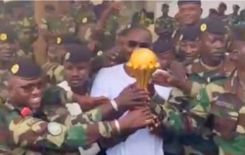 كأس أمم إفريقيا يتجول شوارع السنغال رغم سحبه