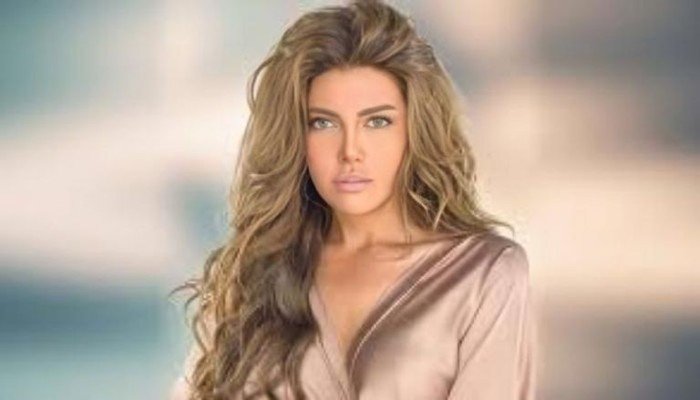 ريهام حجاج: «اختلاف الأذواق سر جمال الفن» وتكشف كواليس مسلسلها الجديد «توابع» ريهام حجاج: «اختلاف الأذواق سر جمال الفن» وتكشف كواليس مسلسلها الجديد «توابع»