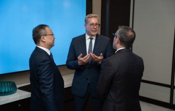 وزير البترول يبحث مع يونايتد انرجى خطط الإنتاج واستخدام الطاقة الشمسية محل السولار