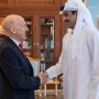 أمير قطر يبحث مع وزير الدفاع البريطاني تطورات الأوضاع الإقليمية والدولية 5 khaligyoun69458