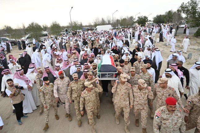 الكويت تشيع شهيدي الواجب من منتسبي القوة البحرية الكويت تشيع شهيدي الواجب من منتسبي القوة البحرية
