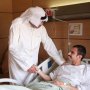 الكويت.. وزير الدفاع يطمئن على صحة عدد من المصابين من منتسبي القوات المسلحة 4 khaligyoun73820 1