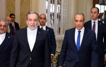 وزيرا خارجية مصر وإيران يبحثان جهود خفض التوتر في المنطقة