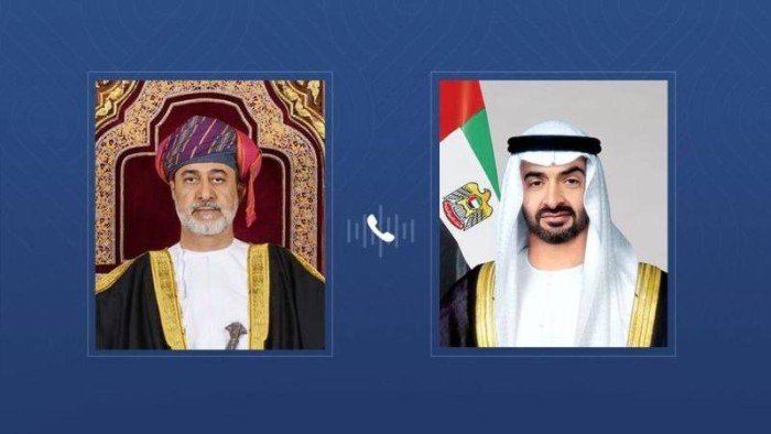 الرئيس الإماراتي وسلطان عمان يبحثان التطورات في المنطقة وتداعيات التصعيد العسكري الرئيس الإماراتي وسلطان عمان يبحثان التطورات في المنطقة وتداعيات التصعيد العسكري