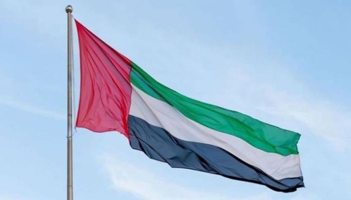 أبوظبي تعلن السيطرة على حريق بموقع خزانات وقود في «مصفح» أبوظبي تعلن السيطرة على حريق بموقع خزانات وقود في «مصفح»