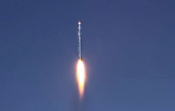 الإمارات تدمر 15 صاروخاً باليستياً و 11 طائرة مسيرة إيرانية