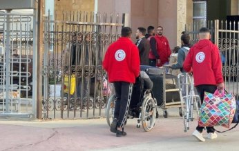 الهلال الأحمر المصري يستأنف استقبال دفعة جديدة من الجرحى والمصابين الفلسطينيين ويدفع قافلة «زاد العزة» 160